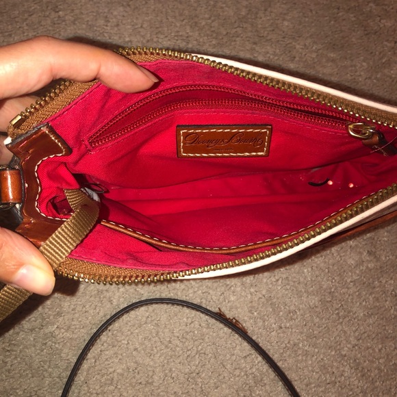 Dooney & Bourke crossbody purse - Picture 4 of 8